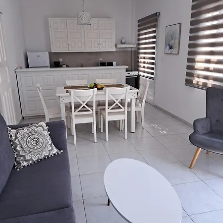 Anixi * Ornos (Mykonos)